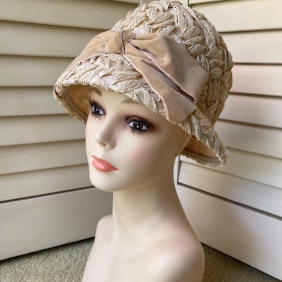 1950's Spring Summer Cloche Hat - Picture 3 of 13